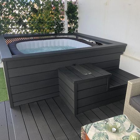 Unique Homes La Juderia Parking & Jacuzzi Sevilla Kültér fotó